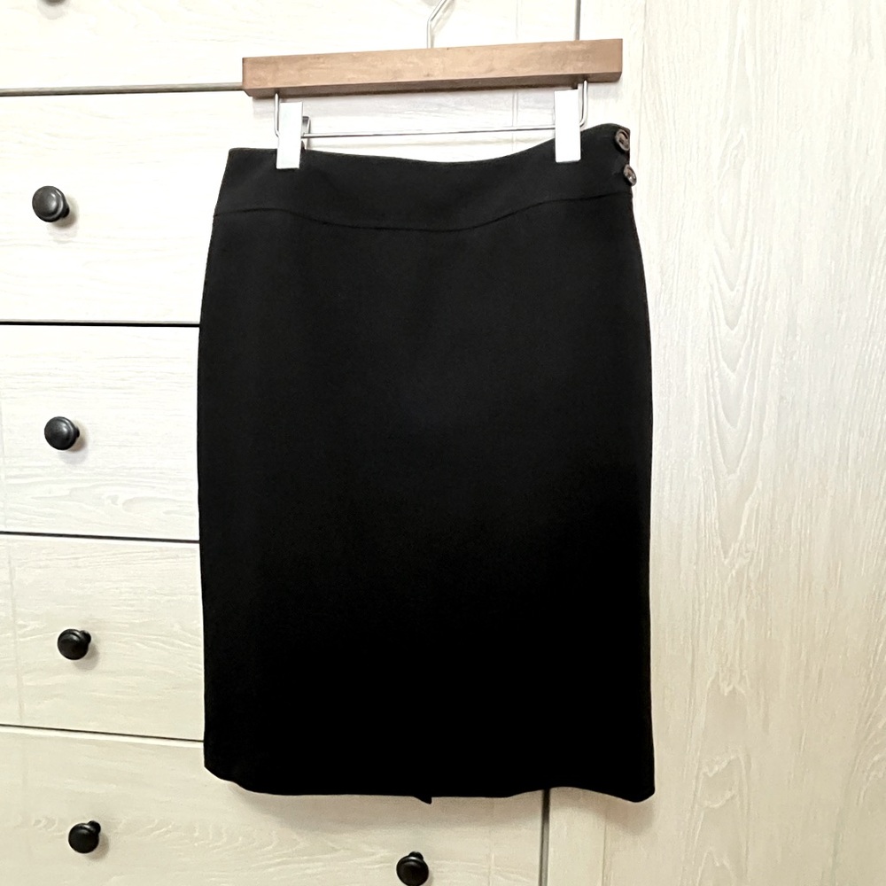 ANN TAYLOR lined skirt-size 6, EUC